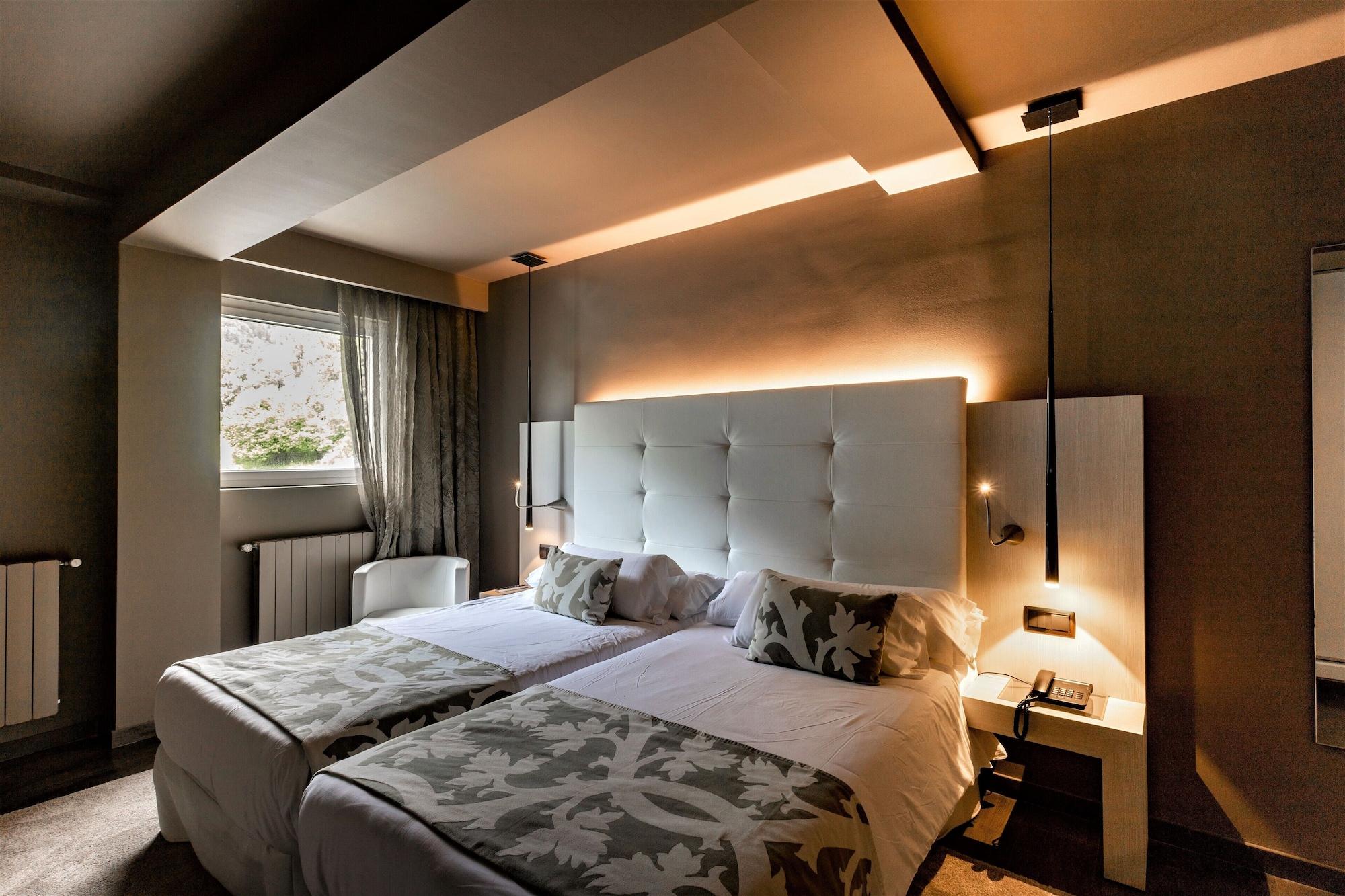 Xalet Bringue Hotel เอลเซอร์รัท ภายนอก รูปภาพ