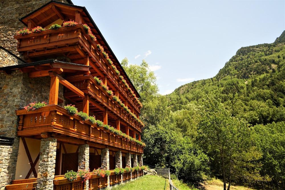 Xalet Bringue Hotel เอลเซอร์รัท ภายนอก รูปภาพ