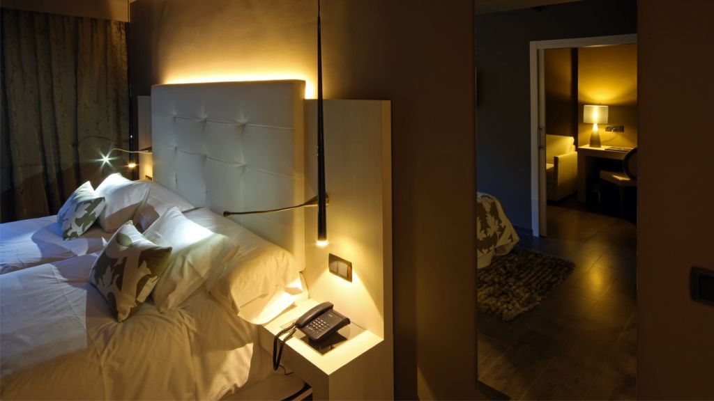 Xalet Bringue Hotel เอลเซอร์รัท ภายนอก รูปภาพ