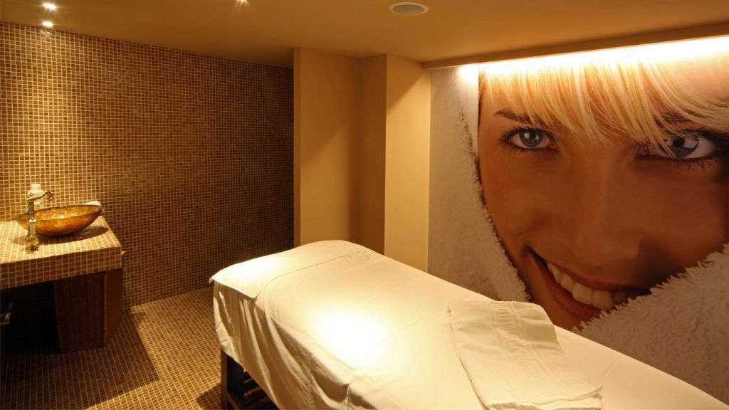 Xalet Bringue Hotel เอลเซอร์รัท ภายนอก รูปภาพ